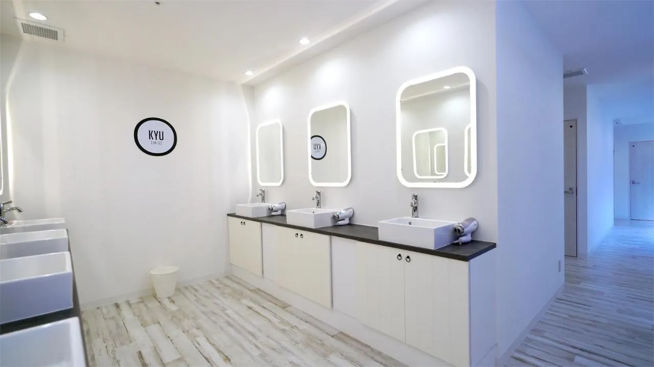 Capsule hotel Fukuoka Kyu Hotel